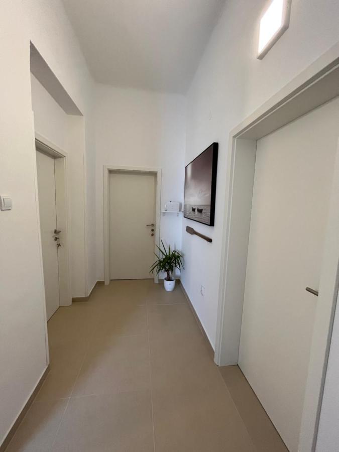 Apartment Check In Πούλα Εξωτερικό φωτογραφία