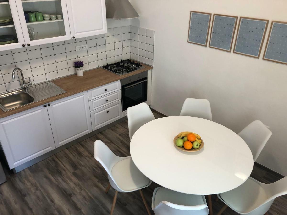 Apartment Check In Πούλα Εξωτερικό φωτογραφία